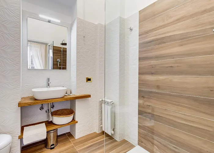 Apartment Urbana 18 *